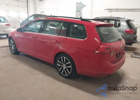 2016 Volkswagen Golf Sportwagen Tsi Limited Edition z USA, uszkodzony, nr VIN 3VWC17AU1GM518997